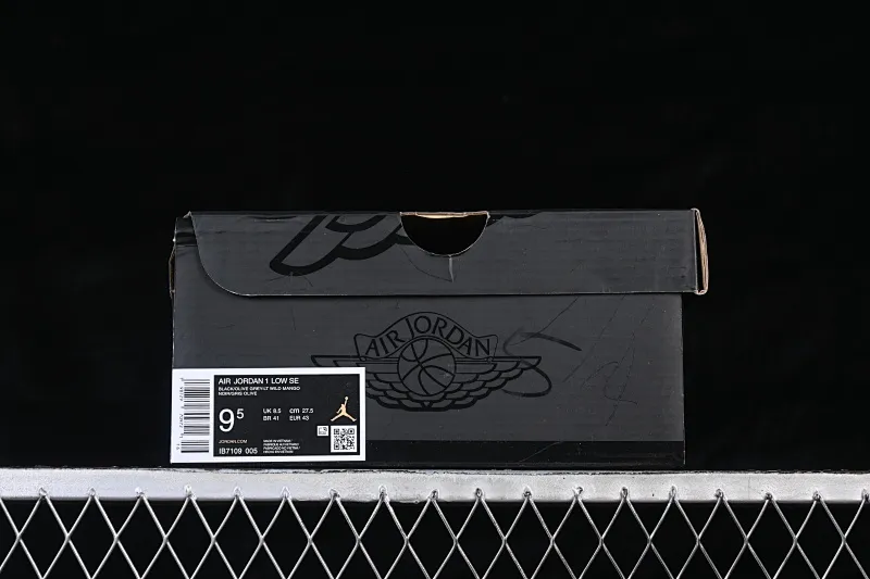 All Categories Air Jordan Jordan Series Basketball Shoes Air Jordan 1 Low Air Jordan 1 Low AJ1 Joe 1 Milk Tea Mocha Low State Cultural Casual Shoes IB7109-005